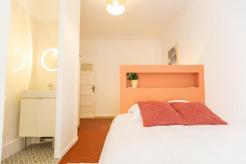 3 Min A Pied De La Gare St Charles - 3 Chambres Avec Clim, Sdb Et Tv Марсель Экстерьер фото